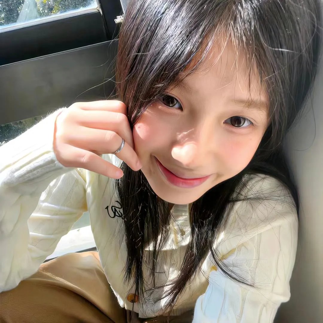 爱在云霄 封面